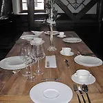 Schlosshotel Bergzaberner Hof فندق