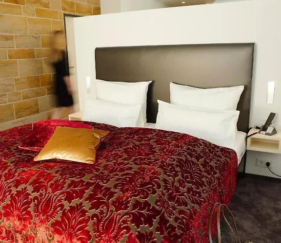 호텔 Bergzaberner Hof 4*